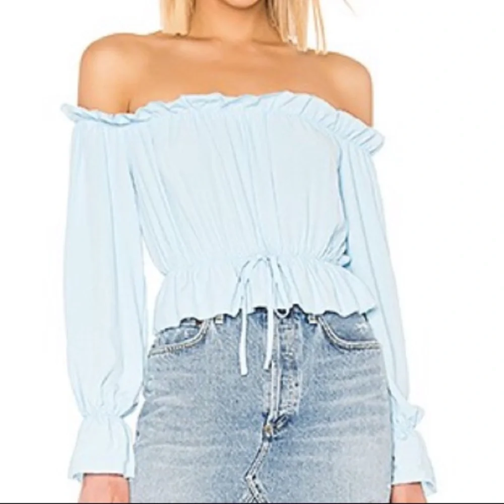 Superdown Off Shoulder Top - Picture 1 of 5